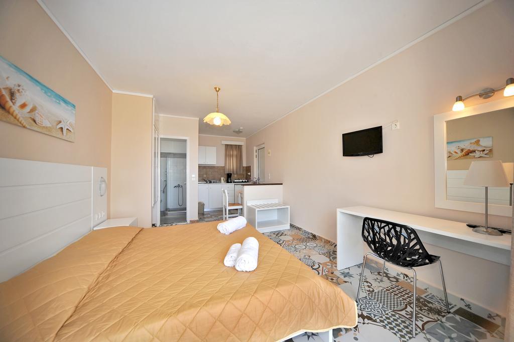 Byron Apartments Tigkaki  Phòng bức ảnh