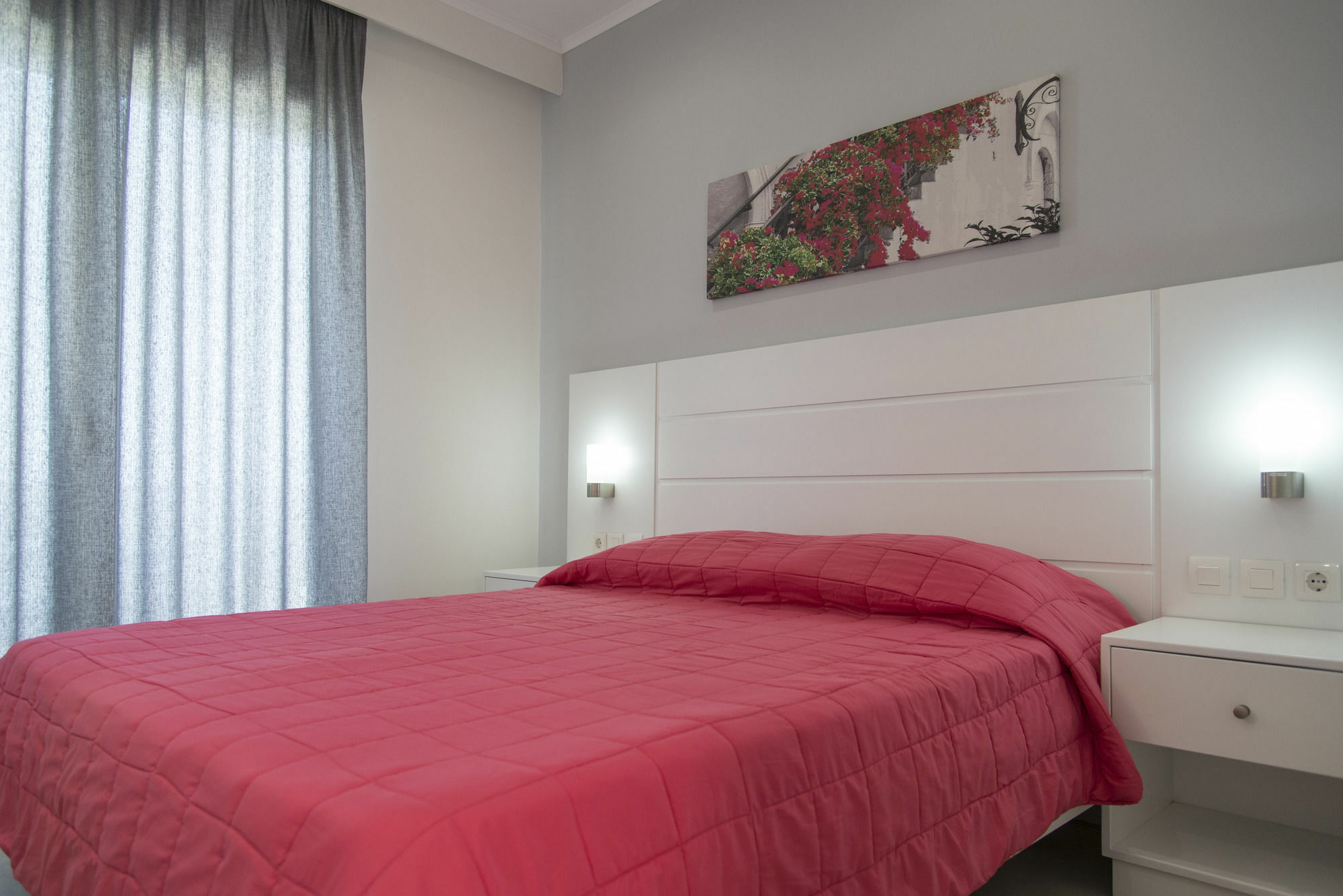 Byron Apartments Tigkaki  Ngoại thất bức ảnh